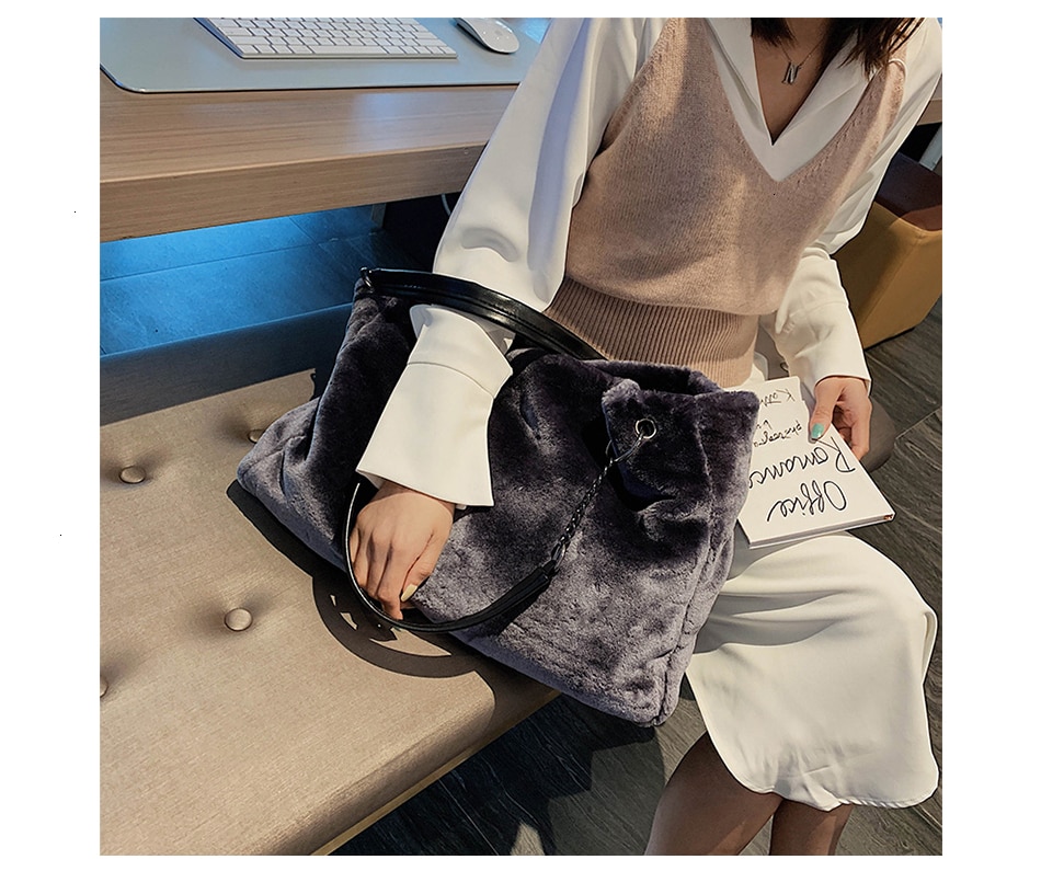 Women's Eco Fur Tote Bag